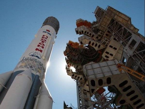 «Роскосмос» нашел проблему у готовящегося к запуску «Протона-М» - polit.ru