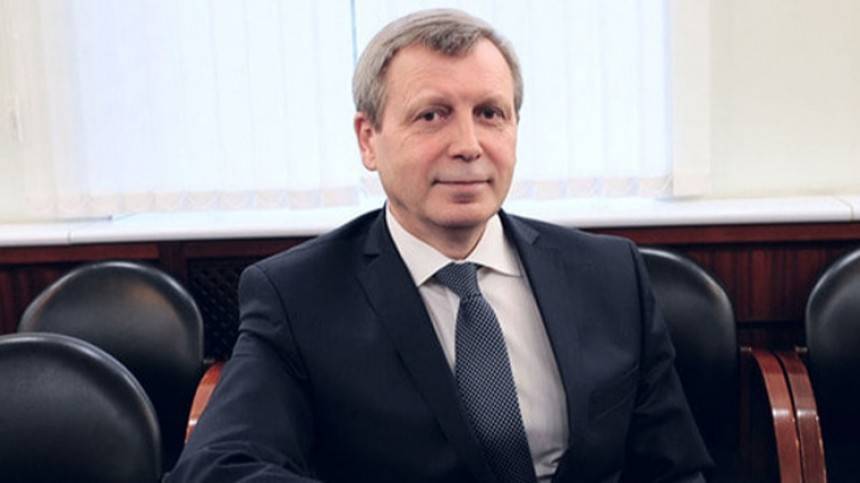 Алексей Иванов - Антон Дроздов - Замглавы ПФР задержан по подозрению в коррупции — видео - 5-tv.ru - Россия - респ. Саха