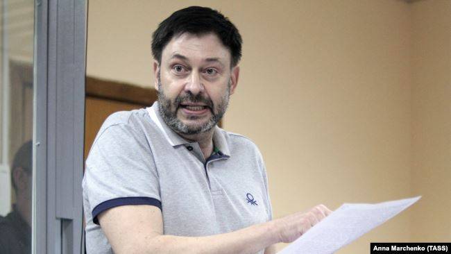 Владимир Зеленский - Владимир Путин - Алексей Венедиктов - Кирилл Вышинский - Анна Политковская - Главред Эха Москвы передал Зеленскому письмо от матери  Вышинского - politnavigator.net - Москва - Россия - Украина - Киев