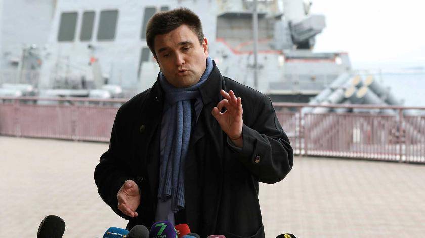 Владимир Зеленский - Павел Климкин - Вадим Пристайко - Украинские депутаты отстояли Климкина на посту главы МИД - utro.ru - Украина
