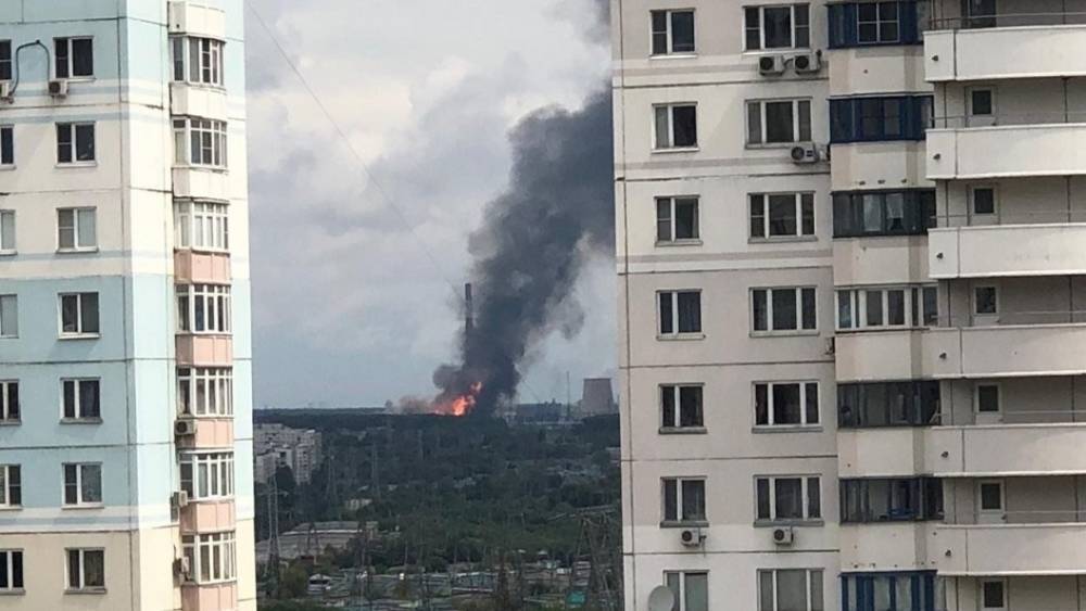 Свет и воду уже отключили, орут сирены и летают вертолеты: Очевидец рассказала, что происходит в районе горящей ТЭЦ в Подмосковье - tsargrad.tv - Царьград