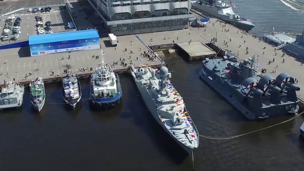 Проект нового авианосца «Ламантин» был представлен на Военно-морском салоне - politexpert.net - Россия - Ульяновск