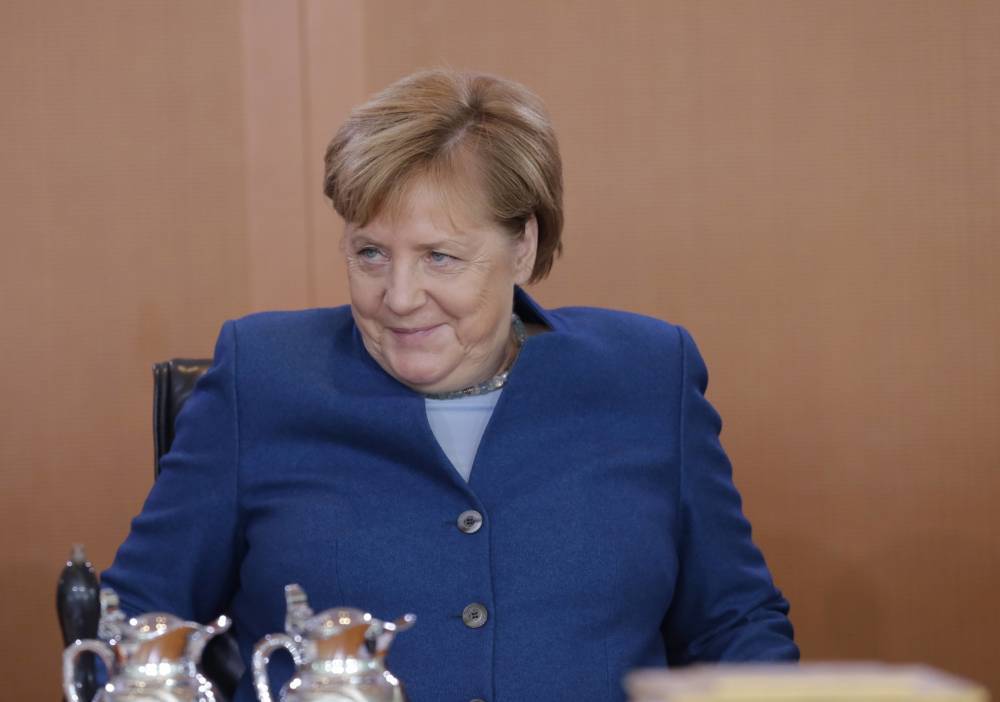 Ангела Меркель - Антти Ринн - Эксперт раскрыла фразу, которую Меркель шептала во время приступа дрожи - politexpert.net - Германия - Берлин - Финляндия - Дания