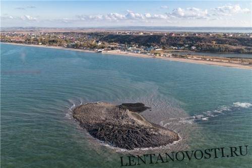Самый большой остров из грязи бесследно исчез в море - lentanovosti.ru - Пакистан