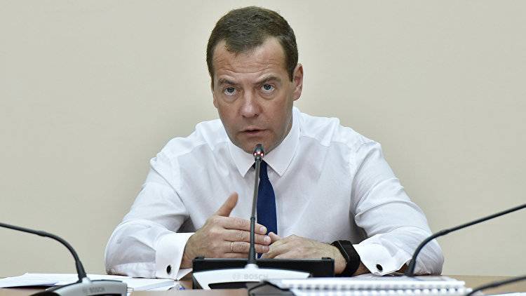 Дмитрий Медведев - Юрий Бойко - Премьер России пообещал рассмотреть снятие санкций с украинских товаров - crimea.ria.ru - Москва - Россия - Украина - Крым