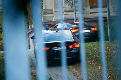Германии приказали забрать себе жену террориста - lenta.ru - Россия - США - Сирия - Германия - Франция - Берлин - Голландия