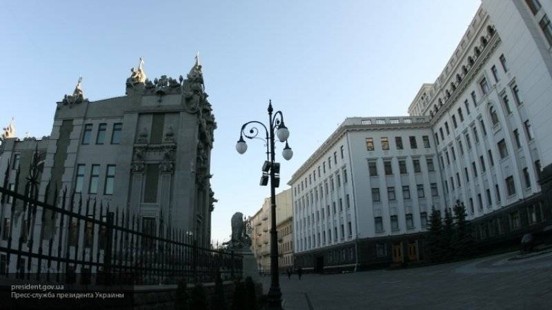 Владимир Зеленский - Петр Порошенко - Олесь Каштанов - Обыск проходит в офисе президента Украины Зеленского - nation-news.ru - Россия - Украина