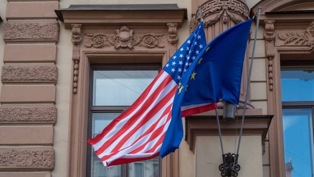 Дональд Трамп - Рик Перри - Анджей Дуды - Евросоюз — под скальпелем Трампа. Колонка Евгения Беня - riafan.ru - Москва - Россия - США - Вашингтон - Германия - Польша - Любляна