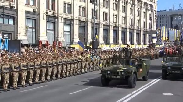 Украинский политолог призвал Киев отказаться от парадов до «возвращения Донбасса и Крыма» | Новороссия - novorosinform.org - США - Украина - Крым - ДНР - Донецк - Севастополь - День