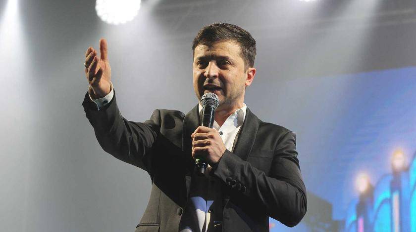 Владимир Зеленский - Петр Порошенко - Никита Потураев - Дмитрий Корнейчук - Стоит на растяжке: разговор с Путиным дорого обошелся Зеленскому - utro.ru - Москва - Россия - Украина - Крым - Царьград