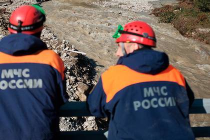 Стали известны подробности смертельного ДТП с перевернувшимся в реке УАЗом - lenta.ru - респ.Тыва