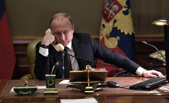 Владимир Зеленский - Владимир Путин - Петр Порошенко - Дмитрий Песков - Ян Кап - Владимир Фесенко - Главред (Украина): политолог объяснил, на что указывает разговор Зеленского с Путиным - inosmi.ru - Москва - Россия - Украина - Германия - Франция - Никополь - Бердянск