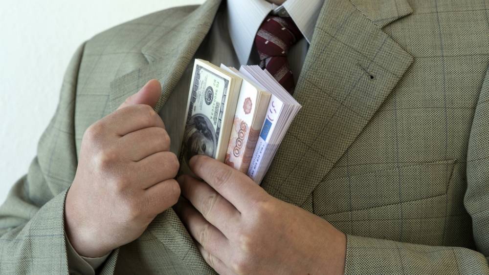 Алексей Иванов - Иван Мельников - "Сейчас в изоляторе": Зампредседателя правления ПФР признался во взяточничестве и подал в отставку - tsargrad.tv - Москва - Россия - Иваново