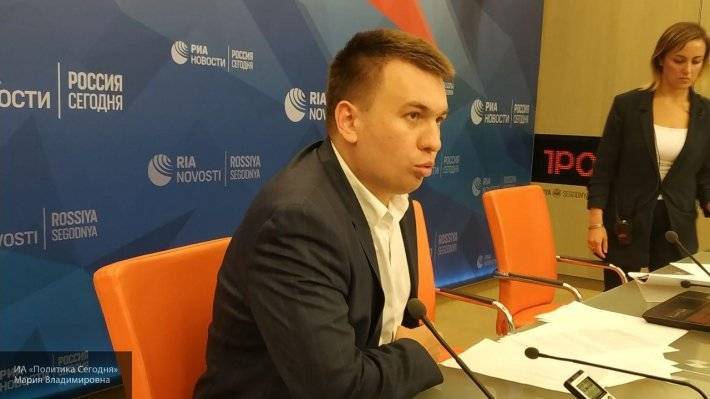 Любовь Соболь - Дмитрий Гудков - Илья Ремесло - Кандидаты Навального задействовали для сбора подписей паспортные данные умерших людей - newinform.com - Москва