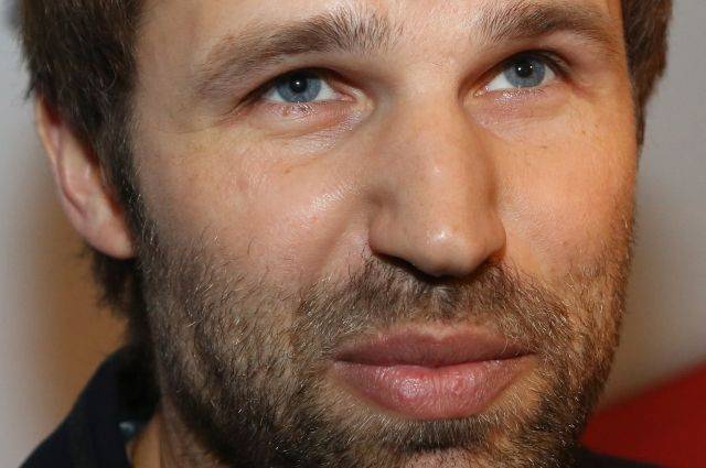 Александр Овечкин - Дмитрий Дюжев - Актер Ефременков объяснил конфликт в аэропорту Краснодара - aif.ru - Краснодар