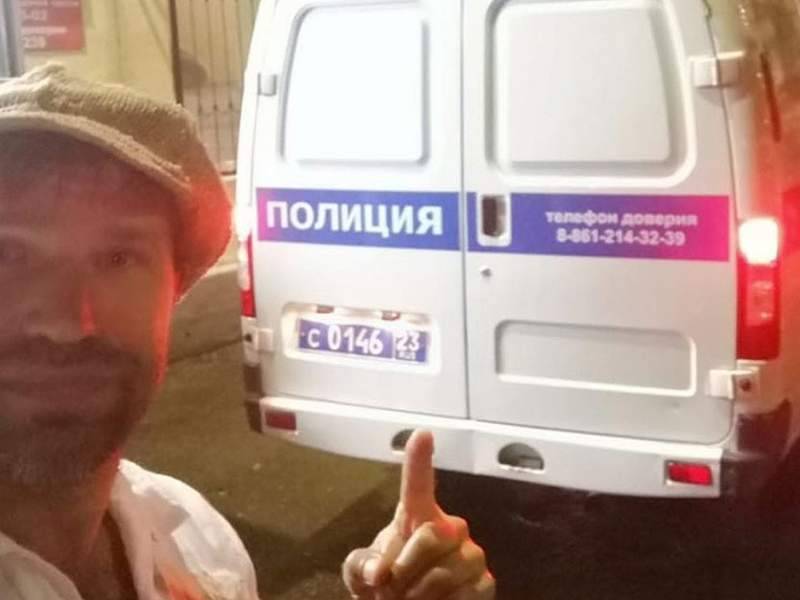 Александр Бенхин - "Брат, меня надо спасать": звезда "Глухаря" устроил пьяный дебош в аэропорту - dayonline.ru - Москва - Украина - Краснодар