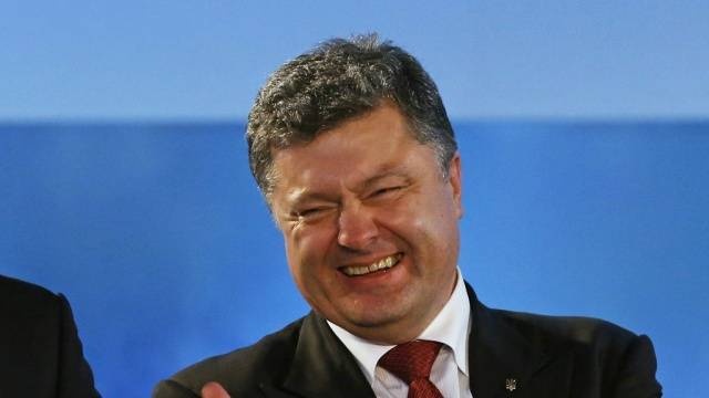 Владимир Зеленский - Петр Порошенко - Зеленский отметился громкой, но заведомо провальной инициативой - news-front.info - Украина