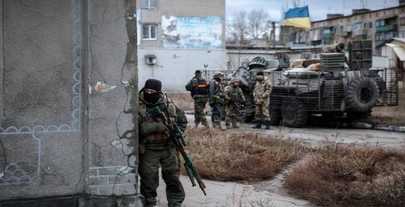 Яков Осадчий - Каратели размещают гаубицы, зенитки и бронетехнику в жилых массивах городов Донбасса - news-front.info - ЛНР - Донбасс