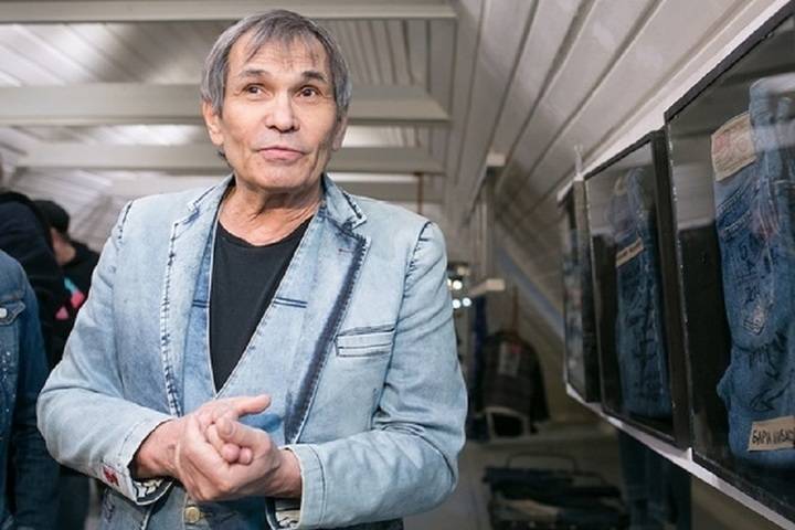 Бари Алибасов - Сергей Моцарь - Алибасов показал свои лекарства на видео после скандала на телевидении - МК - mk.ru - Россия