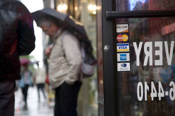 Анатолий Аксаков - Visa и MasterCard могут уйти из России из-за нового закона - trud.ru - Россия - США