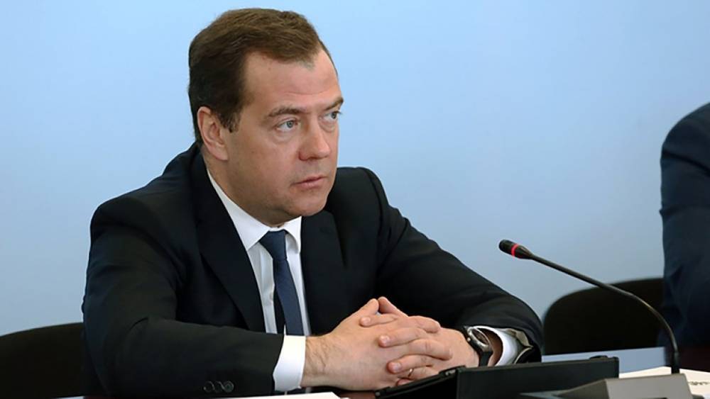 Дмитрий Медведев - Медведев оценил качество дорог в Ставрополе - riafan.ru - Россия - Ставрополь