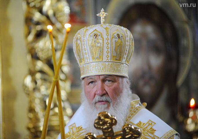 патриарх Кирилл - Иисус Христос - Павел - апостол Петр - Вера - Патриарх заявил, что верующие должны охранять церковь от нападок - vm.ru - Русь