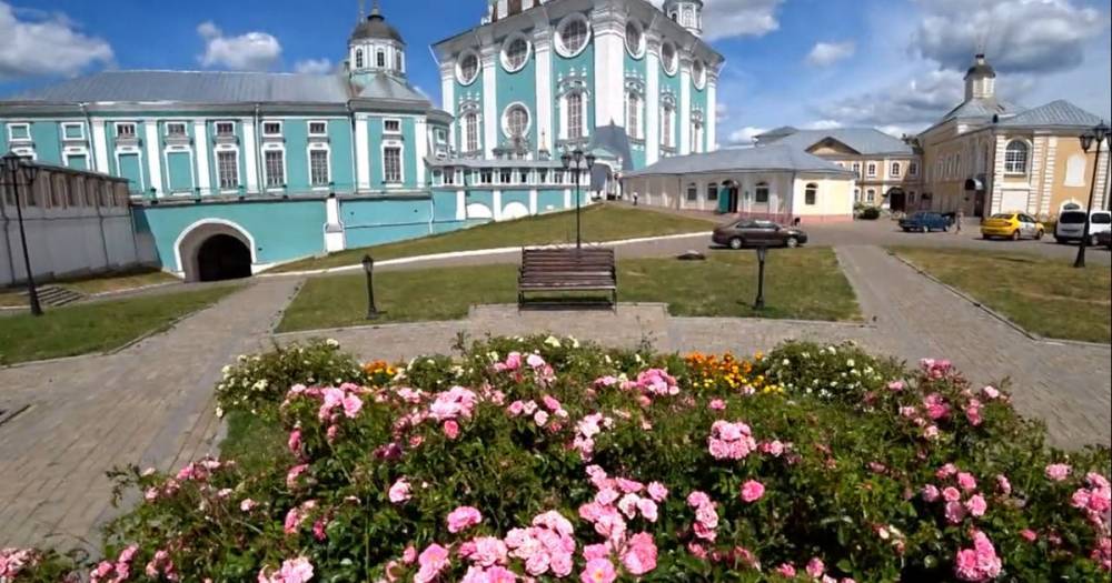 Первый канал посоветовал москвичам выбирать для путешествий с детьми на машине Смоленск - readovka.ru - Смоленск