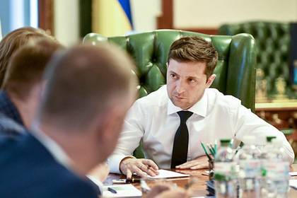 Владимир Зеленский - Петр Порошенко - «Большая семерка» раскритиковала законопроект Зеленского о люстрации - trud.ru - Украина