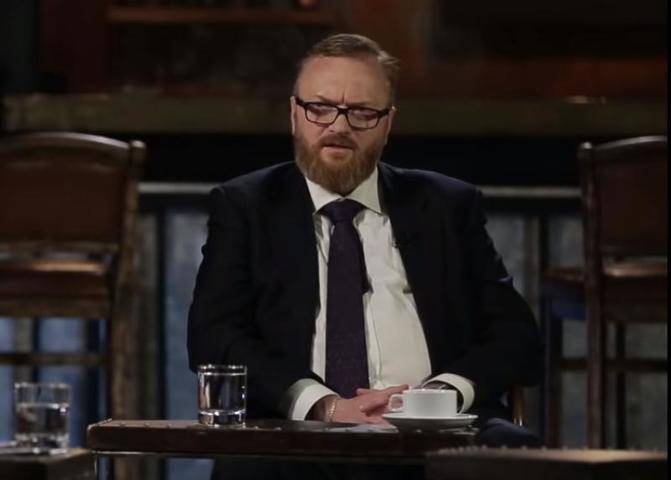 Виталий Милонов - Милонов рассказал, как регистрировал помощника на сайте знакомств - vm.ru - Москва - Россия