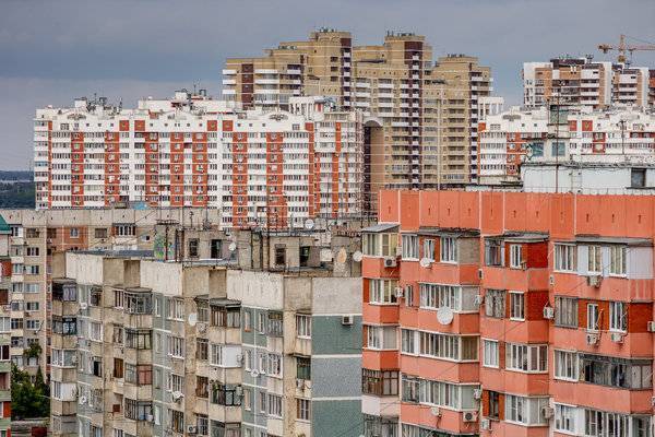 Анна Безрукова - ЦБ прогнозирует обвал цен на рынке жилья в России - moneytimes.ru - Россия