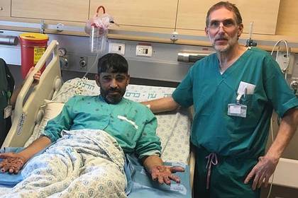 «Человек-дерево» с редчайшим заболеванием вернулся к нормальной жизни - lenta.ru - Египет - Палестина - Бангладеш - Газа