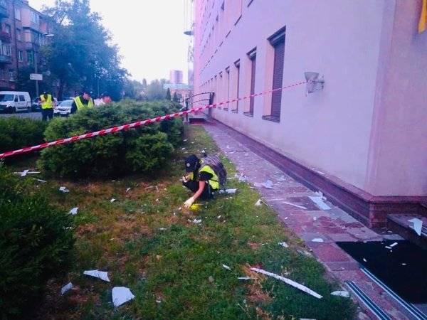 Здание телеканал «112. Украина» обстреляли из гранатомета - polit.ru - Украина - Киев