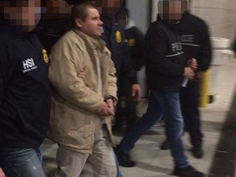 Мать наркобарона Коротышки попросила Трампа навестить сына - news.ru - США - Мексика - Нью-Йорк