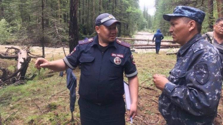 Полицейские обнародовали фото и видео с места трагедии на реке Шуй - polit.info - Россия - респ.Тыва