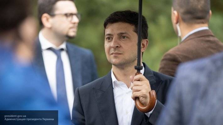 Владимир Зеленский - Петр Порошенко - Зеленский - Юрий Луценко - Зеленского обвинили в разжигании враждебности в случае с обстрелом здания телеканала - newinform.com - Украина - Киев