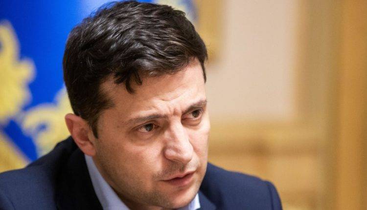 Владимир Зеленский - Борис Филатов - Отставка или рюмка: Зеленский поспорил на увольнение с мэром Днепра - newtvnews.ru - Украина - Днепр