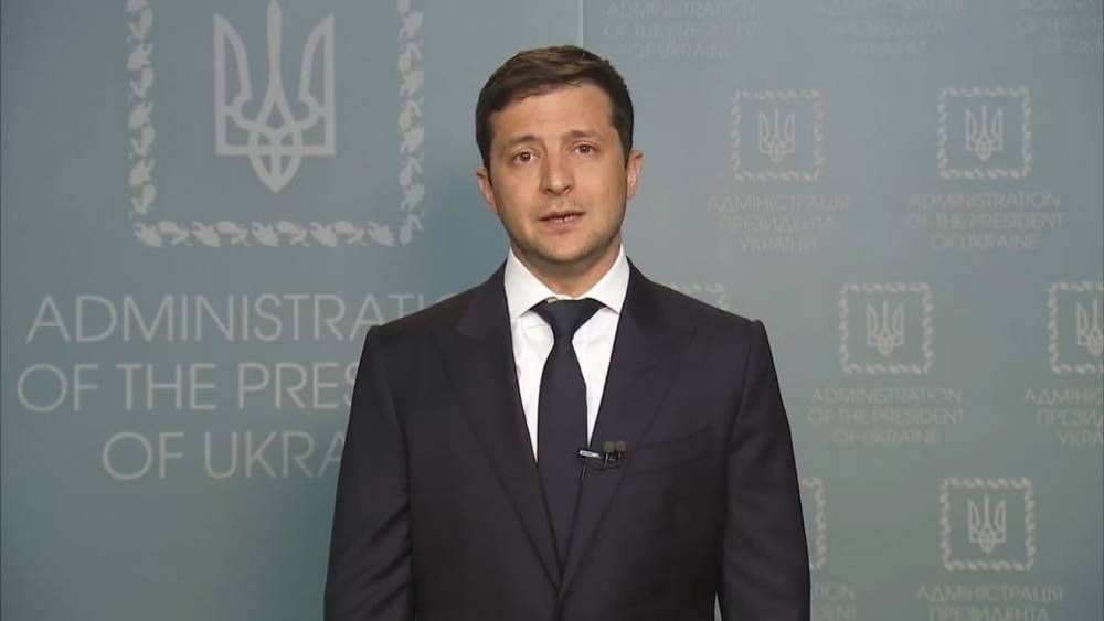 Владимир Зеленский - Юрий Луценко - Александр Скубченко - На Украине считают, что в стране правят радикалы, а не Зеленский - riafan.ru - Россия - Украина - Киев
