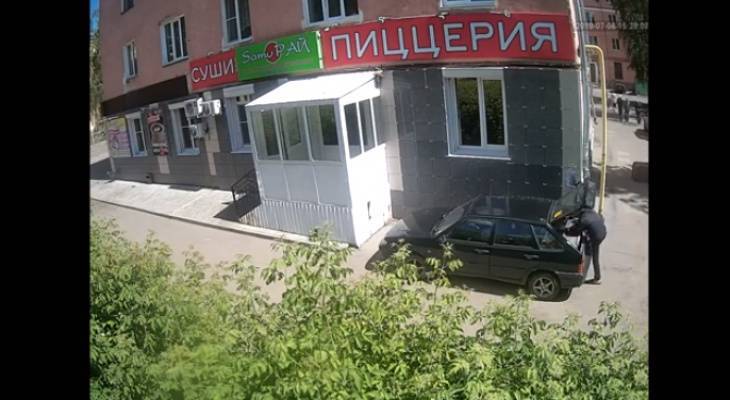 Два жителя Канаша попытались вытащить ящик с пивом из местного магазина - pg21.ru - Россия - респ. Чувашия