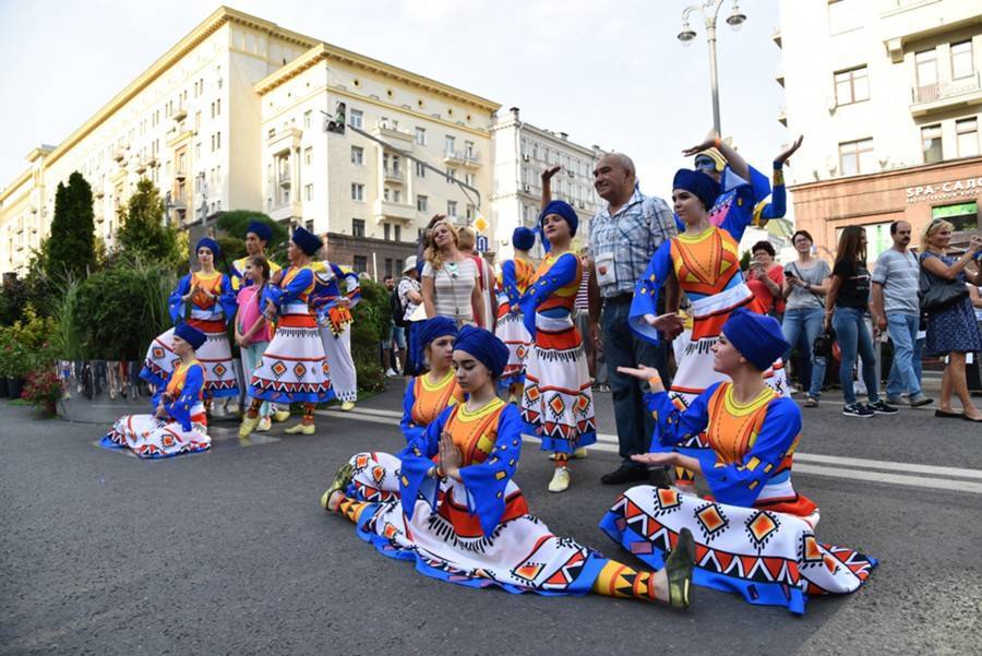 Москвичи помогут составить программу Дня города - m24.ru - Москва