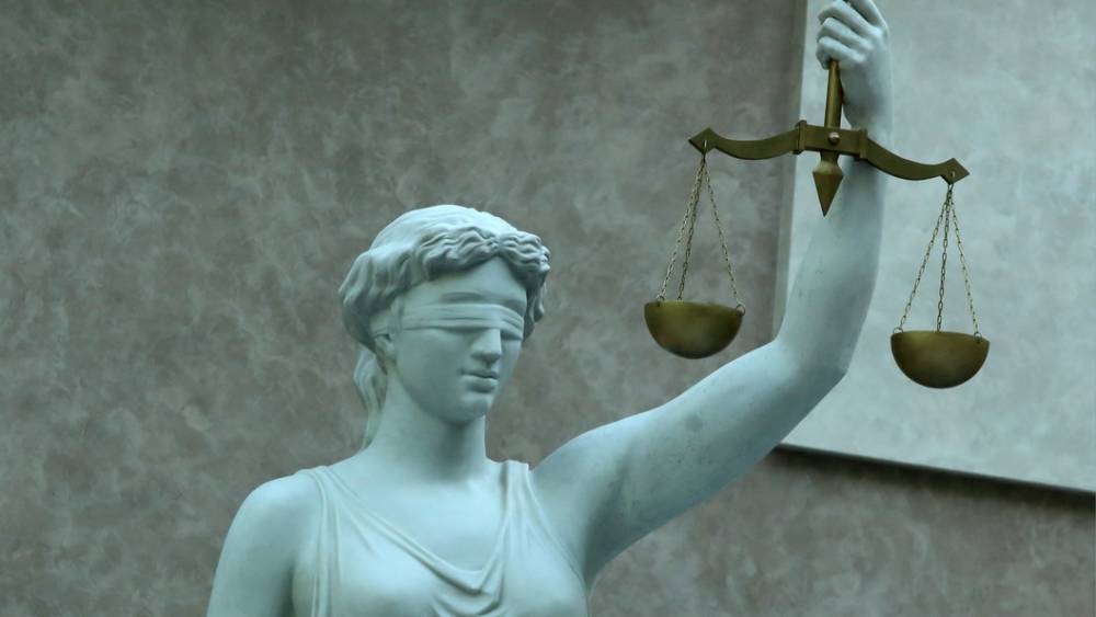 "Убьют – труп опишем": Циничную сотрудницу полиции на два года отправили в колонию - tsargrad.tv - Орла
