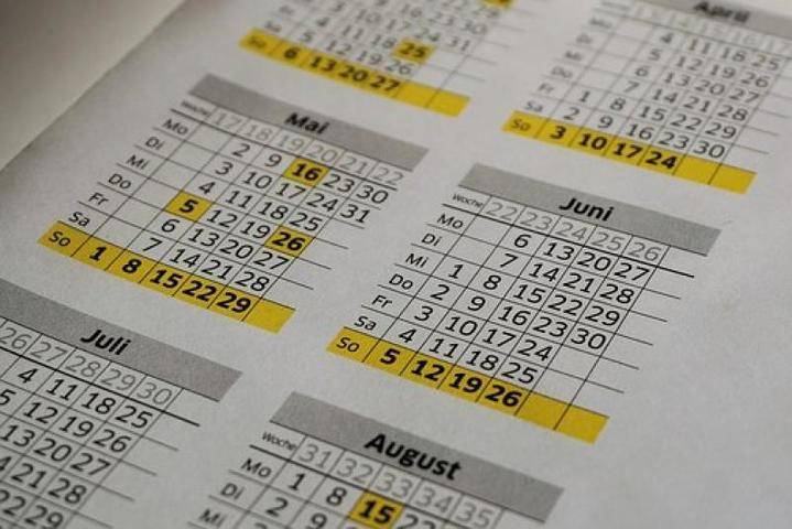 Правительство опубликовало календарь праздников и выходных следующего года - vm.ru - Россия