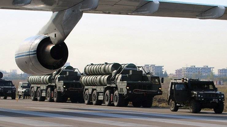 Реджеп Тайип Эрдоган - Самолет с новой партией элементов для С-400 приземлился на авиабазе под Анкарой - riafan.ru - Москва - Россия - США - Турция - Анкара
