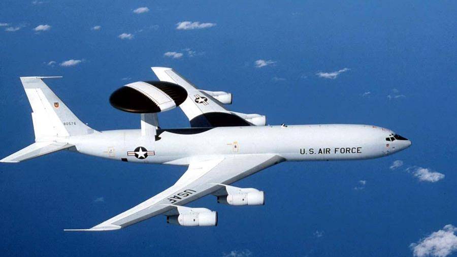 Военный самолет США загорелся в воздухе - iz.ru - США - штат Небраска - штат Оклахома