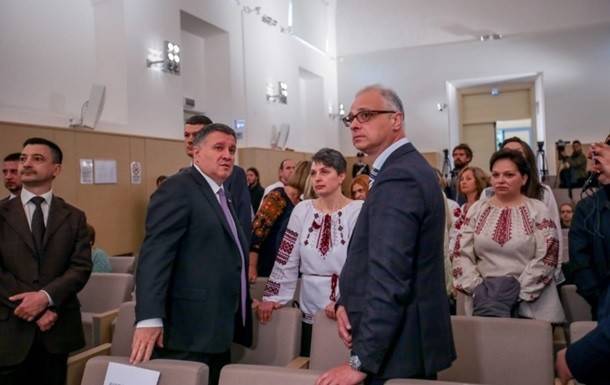 Андрей Миронов - Виталий Маркив - Аваков прокомментировал приговор Маркиву в Италии - ru.slovoidilo.ua - Россия - Украина - Италия - Славянск
