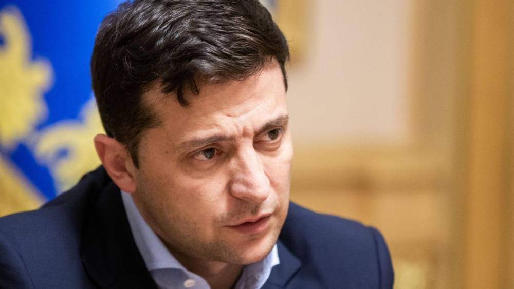 Владимир Зеленский - Петр Порошенко - Юрий Луценко - Сергей Томиленко - Зеленского и Луценко назвали «вдохновителями» обстрела здания телеканала «112 Украина» - riafan.ru - Москва - Украина - Киев