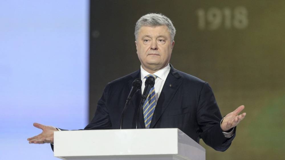 Петр Порошенко - Нелепое выступление Порошенко в Житомире породило серию пародий в Сети - riafan.ru - Украина - Киев - Житомир