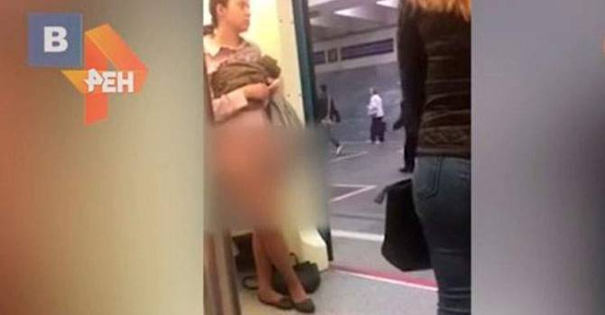 Пассажирка метро в ответ на вопрос мужчины, почему он должен уступить ей место, сняла трусы - udf.by - Сингапур