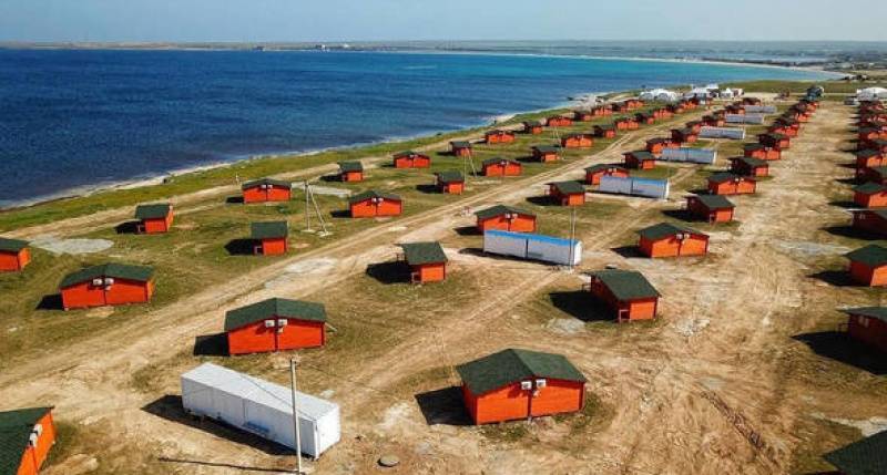В Крыму произошло ЧП в открытом с помпой кемпинге - politnavigator.net - Крым - Санкт-Петербург - штат Канзас