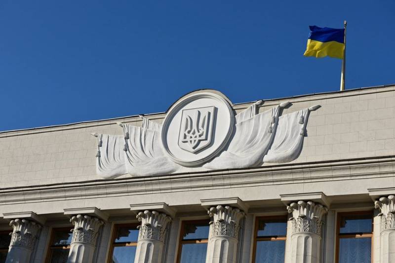 Сергей Цеков - Евгений Мураев - В Верховной Раде намерены инициировать снятие блокады с Крыма - topcor.ru - Россия - Украина - Киев - Крым