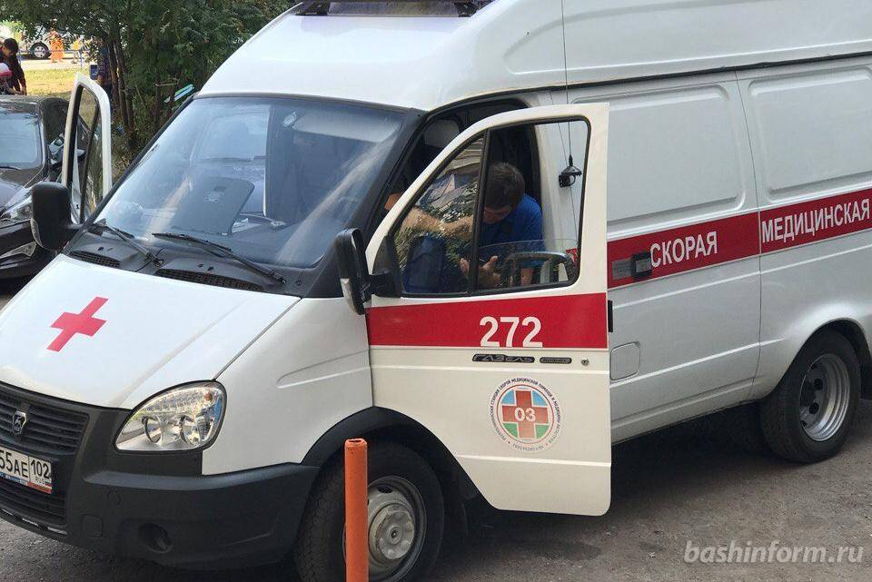 В Уфе мужчина под действием наркотиков повис на балконной решетке // ОБЩЕСТВО | новости башинформ.рф - bashinform.ru - Уфа